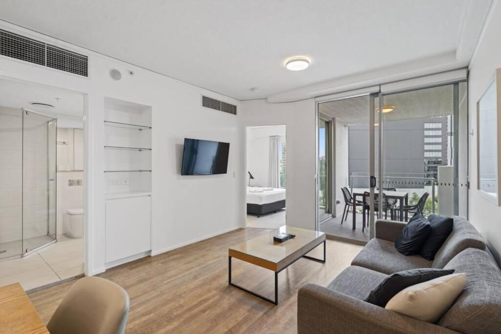 Lovely 2- Bedroom Rental Unit With Free Parking Brisbane Exterior foto